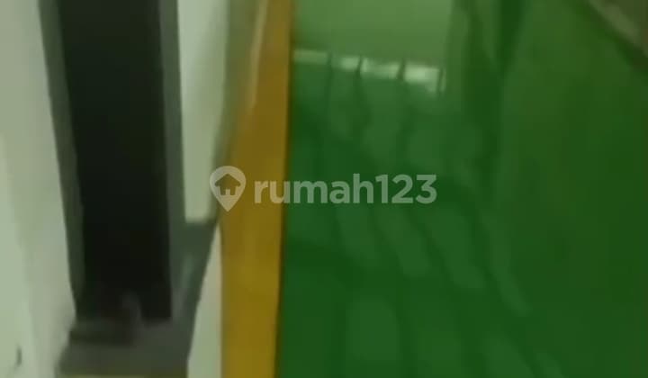 Disewakan Gudang Rapih dan Full Epoxy Lokasi Jalan Raya Tigaraksa Tangerang. Hubungi Ingche 0877xxxxxxxx