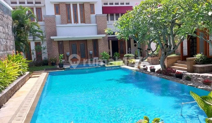 Rumah Kemang Mewah Swimming Pool Studio Dance Jakarta Selatan