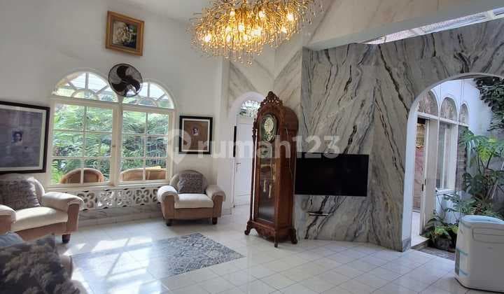 Rumah Menteng Jual Cepat Lokasi Premier Dkt Rmh Wapres Dan.mesjid Sunda Kelapa, Asri , Vintage, Aman.