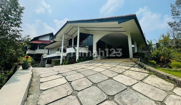 Villa Trawas Garden Mojokerto