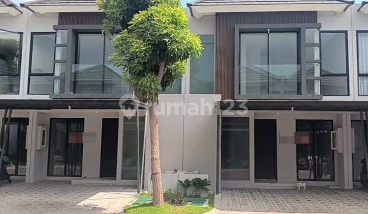 Rumah Grand Pakuwon, Gladstone