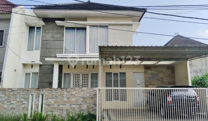 Rumah di Pondok Belimbing Indah Malang