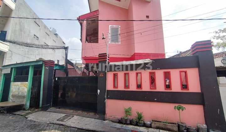 Rumah Kost Semolowaru Utara