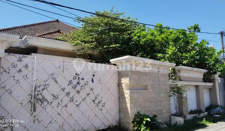 Rumah Lebak Arum, Gading
