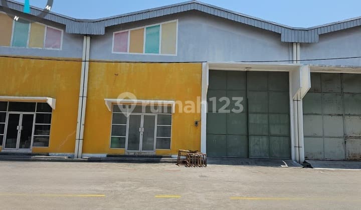 Gudang Bumi Benowo, Kebomas Gresik