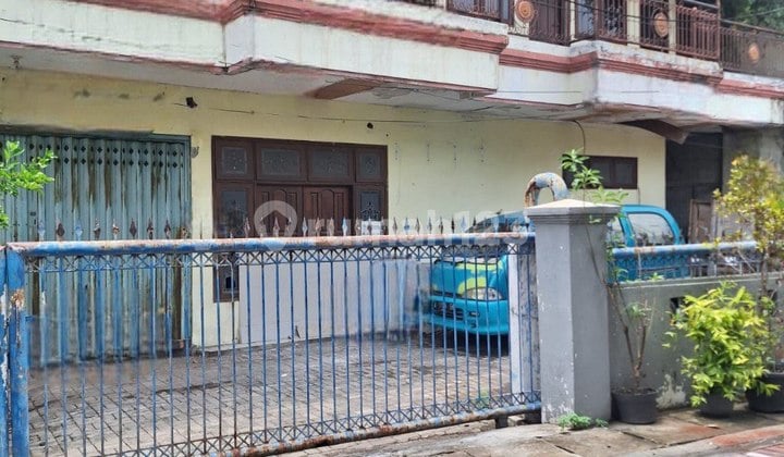 Rumah Tenggilis Lama Surabaya