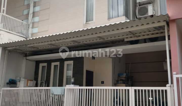 Rumah di Darmo Indah Regency