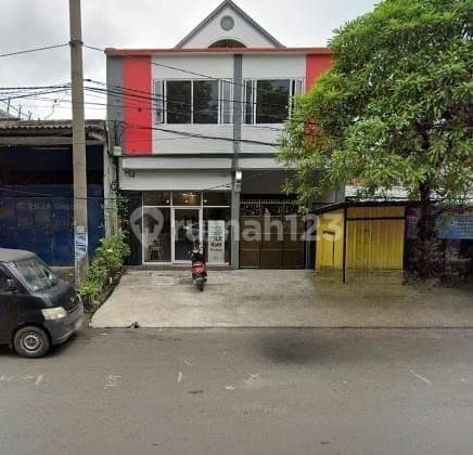 Ruang Usaha di Jalan Demak
