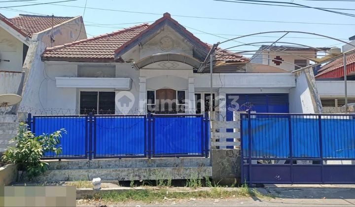 Rumah Dharmahusada Indah Utara