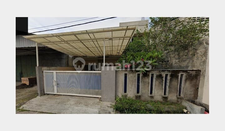 Rumah di Puncak Sambisari Surabaya