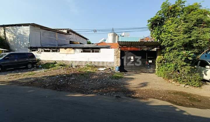Rumah Bromo, Sawahan