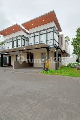 Eksklusif Rumah 2 Lantai di Cluster Giva Grand Wisata Bekasi
