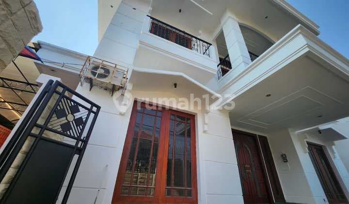 Disewakan Rumah 2 Lantai Tengah Kota Semarang