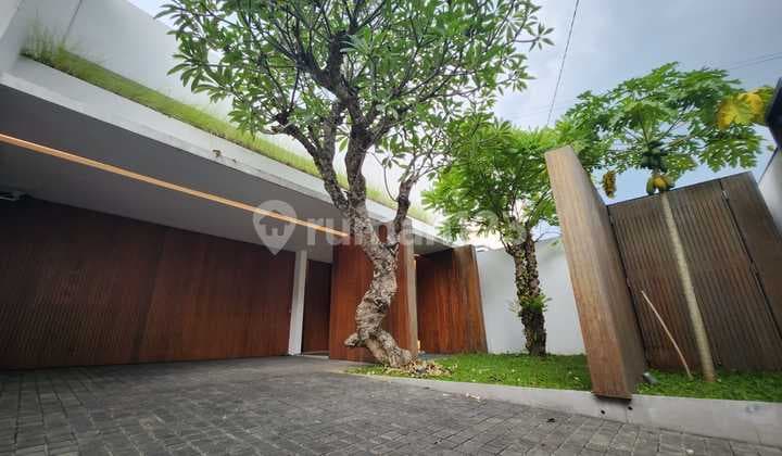 RUMAH 2,5 LANTAI FURNISHED BUKIT SARI SEMARANG