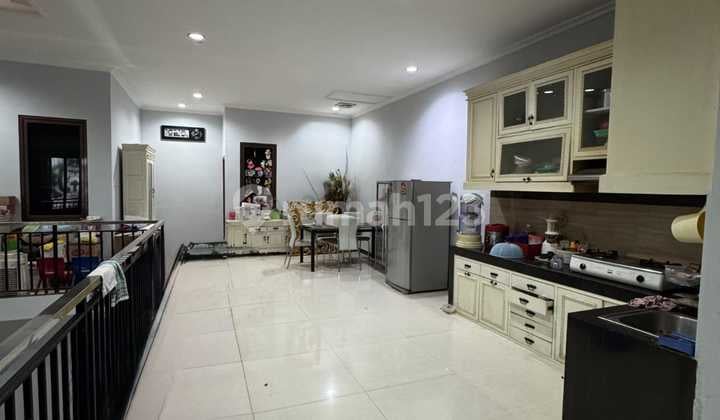 Dijual Rumah Cantik Lokasi Strategis Tengah Kota Semarang