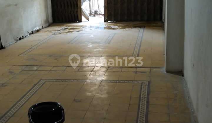 RUKO 3 LANTAI PECINAN SEMARANG PUSAT KERAMAIAN
