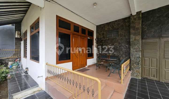 Dijual Rumah Hook Tengah Kota Semarang