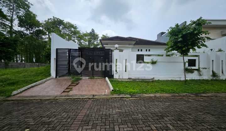 FOR SALE HOUSE WITH A SPACIOUS YARD IN BSB SEMARANG