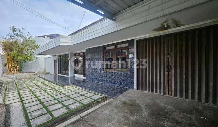 West Semarang Puri Anjasmoro House in Good Condition Ready to Occupy