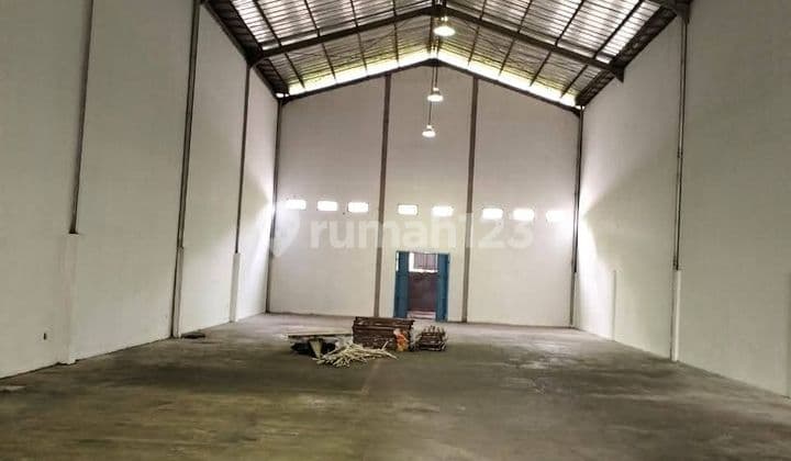Disewakan Gudang 500M2 Dalam Kawasan Lippo Cikarang Include Pph Siap Pakai