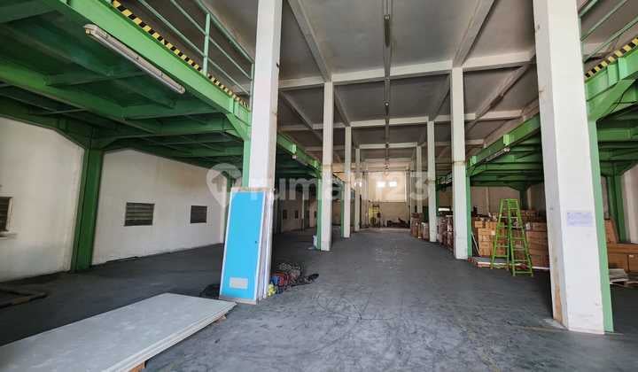 Judul Gudang Mewah 1500M2 Strategis Daan Mogot KM 18 Ada Lift Barang