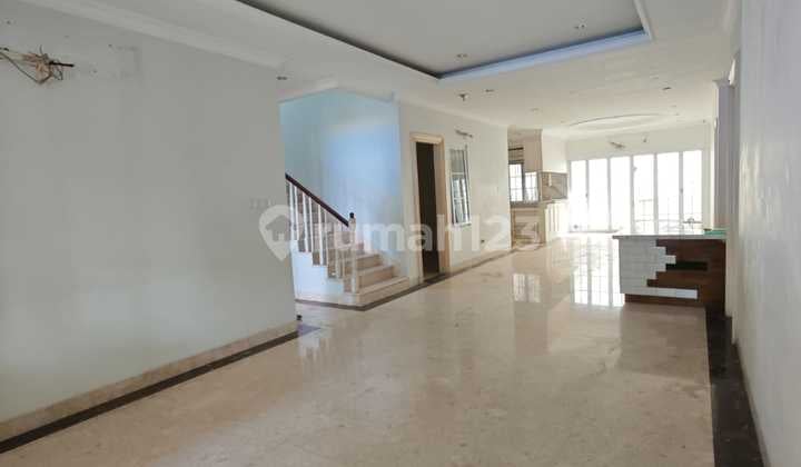 Dijual Rumah Luas Mewah Cluster Sutra Palma Alam Sutera