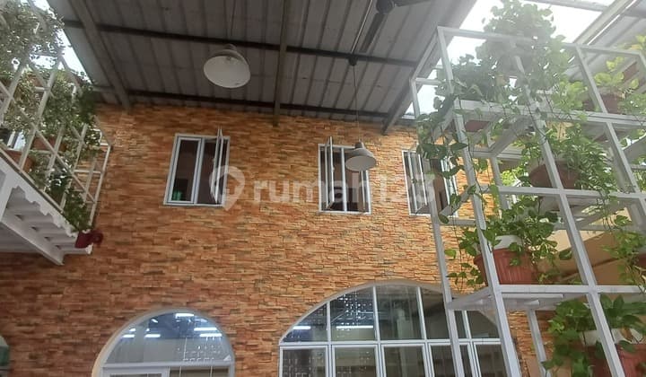 Dijual Rumah Luas Plus Kios Menceng Jakarta Barat Siap Huni Cocok untuk Hunia Plus Usaha