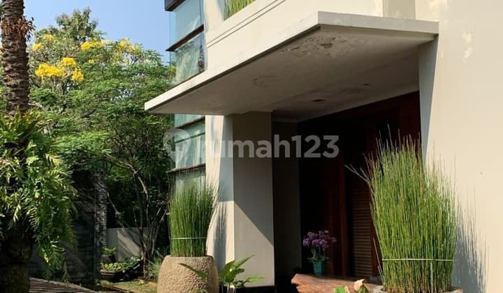 Dijual Rumah Mewah Intercon Kebon Jeruk Jakarta Barat Dua Kavling SHM