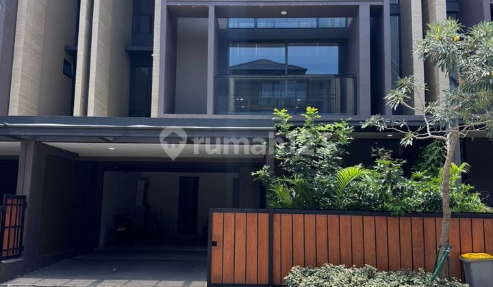 Kanade The Zora Bsd 3 Floors Wide 10 High Ceiling Has Lift