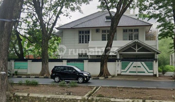 Sewa Rumah Ruko Jalan Raya Kelapa Gading Strategis untuk Usaha