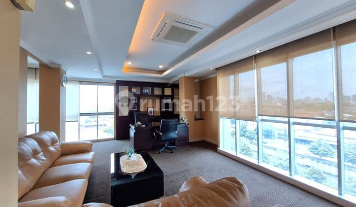 Jual Gedung Kantor Kemayoran 4 Lantai Strategis Jakarta Pusat Full Furnish