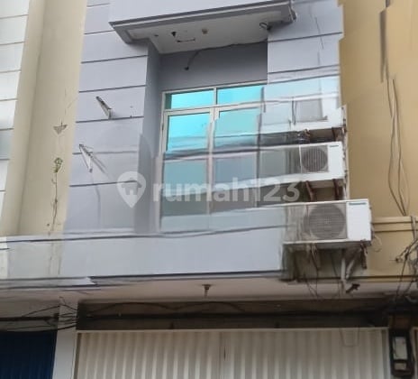 Ruko Siap Huni di Kompleks Bekasi, Kota Bekasi