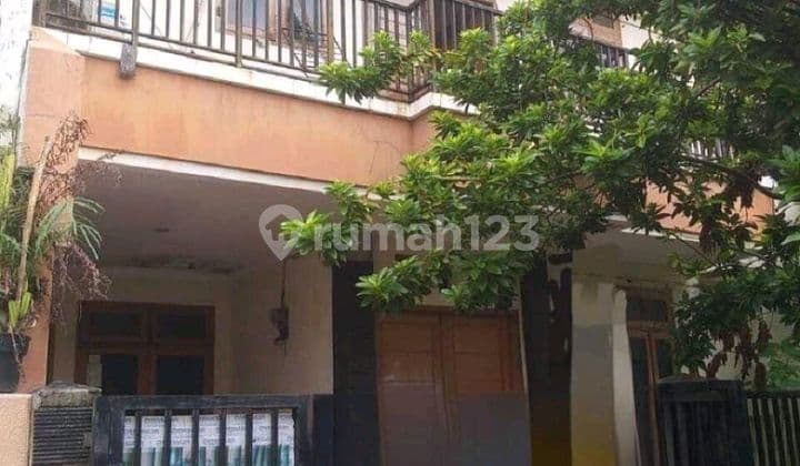 Dijual Rumah 2 Lantai SHM di Pulomas, Jakarta Timur