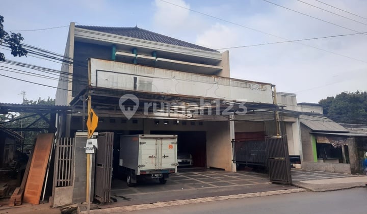 Ruang Usaha Ex Showroom di Cimuning, Setu, Bekasi