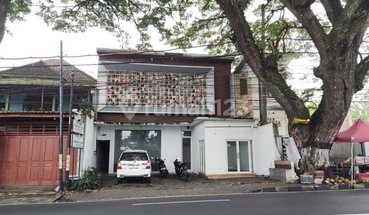 HOUSE, PLUS BUSINESS FOR RENTING OFFICE SPACE AND 2-STORY BOARDING HOUSE