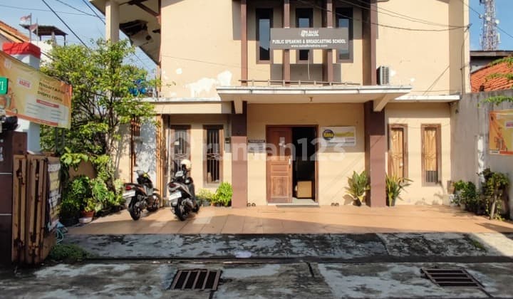 Dijual Rumah Hook Lokasi Strategis di Gayungan, Surabaya