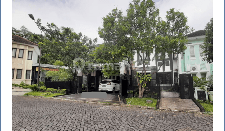 Dijual Rumah 2 Lantai Semi Furnished HGB di Balikpapan Baru Bb , Balikpapan Er