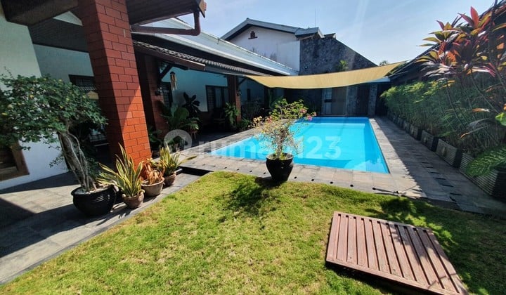 FOR SALE / FOR RENT HOUSE + SWIMMING POOL IN PUPUK CENTRAL CITY LOCATION