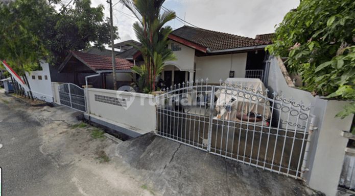 Dijual Rumah Pupuk ada Kolam Renang – HM