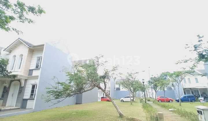Ready-to-Build Lot, Facing North, Positioned at Hook Banci and Rarely Available, In Front of the Park, Exclusive Neighborhood, Beautiful, Safe, and Comfortable at Vanya Park BSD City.