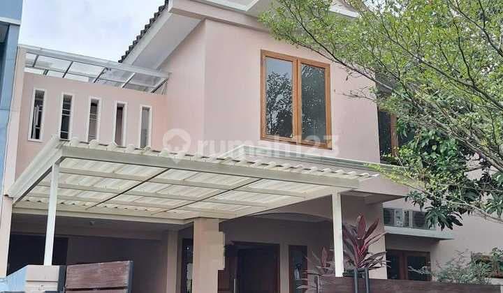 Rumah Baru Renovasi, Cantik, Rapi, Bagus Dan Siap Huni, Semifurnish, Hadap Barat Daya Bsd, Tangerang