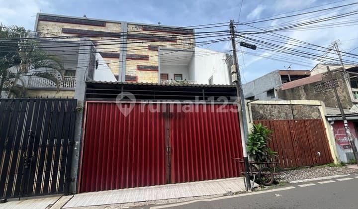 Rumah 2 Lantai di Jl. Percetakan Negara, Johar Baru SHM