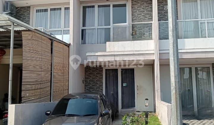 Rumah di Komplek Palm Blossom, Pegadungan