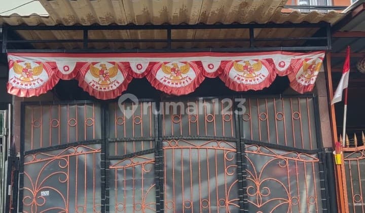 Rumah 2 Lantai di Perumahan Permata Taman Palem, Pegadungan