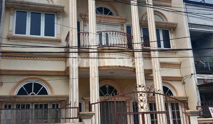 Dijual Rumah 2 Lantai di Perumahan Villa Kapuk Mas, Jl. Vikamas Utara 2 bisa Nego