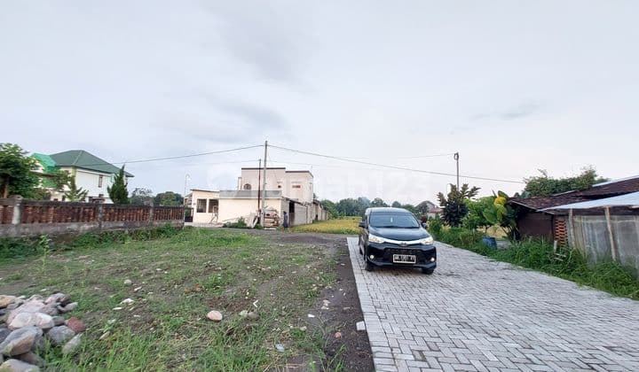 Dekat Superindo Jakal Tanah Cocok Homestay Dan Resto