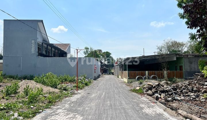 Tanah Cocok Kost Dan Homestay, 700 Gerbang UII Jogja Sleman