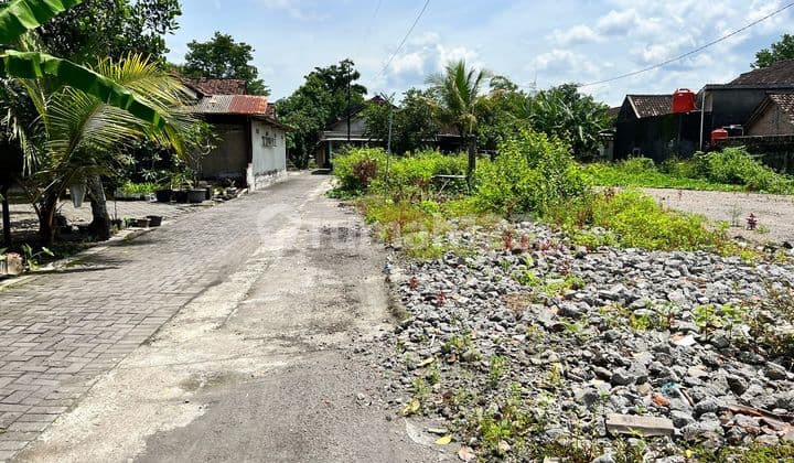 Sisa 1 Unit Tanah Timur Pasar Gentan, SHM Pekarangan