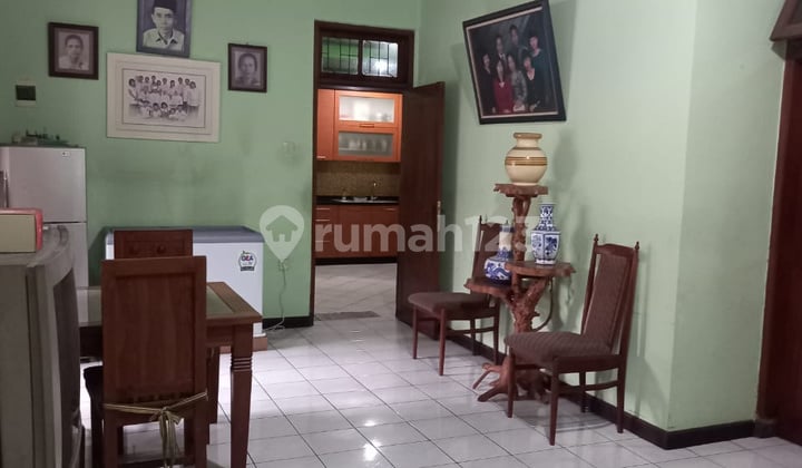 Rumah Nyaman Di Kawasan Nyaman Tengah Kota Bandung