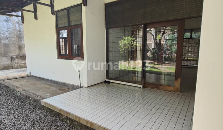 Jual Cepat rumah Satu Lantai Setramurni Tanah Luas Lingkungan Asri